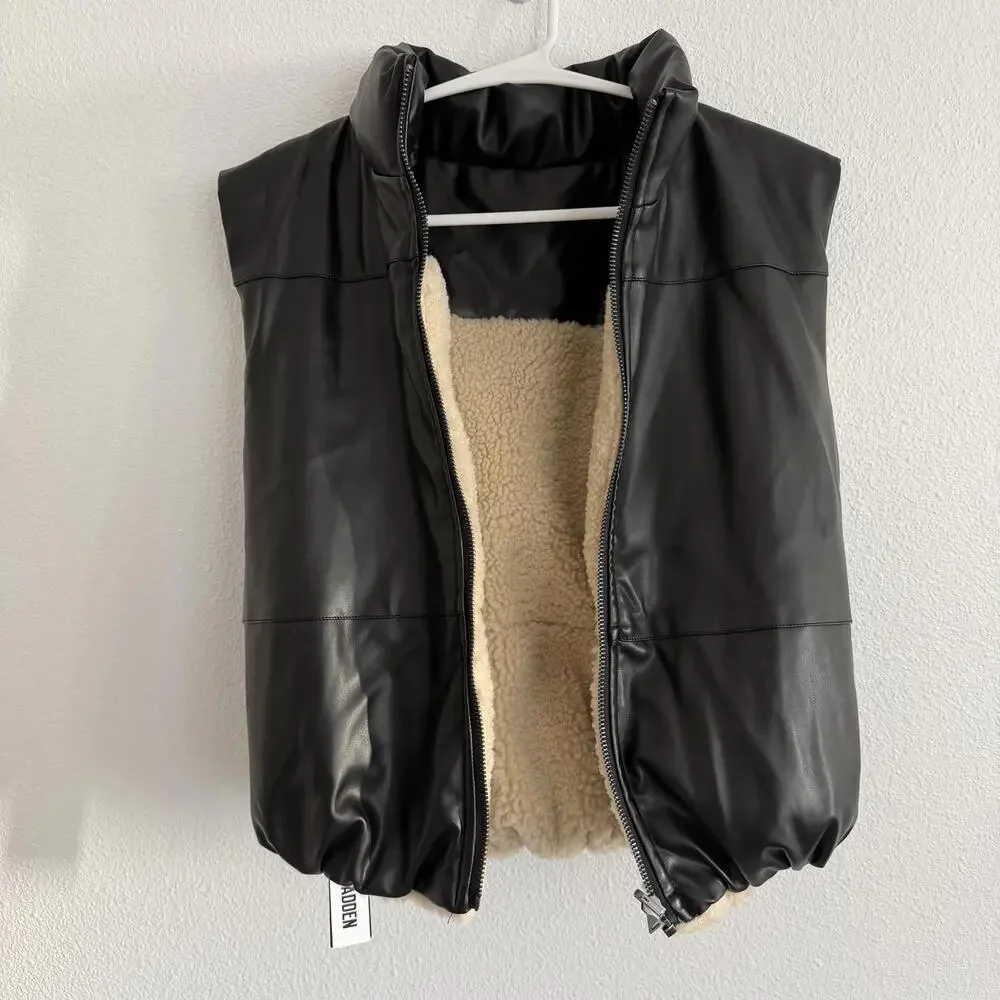 NWT Sherpa Vegan Leather Reversible Puffer Vest size s Teddy Cozy Winter - Picture 5 of 6
